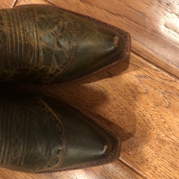 Tony Lama cowboy boots. - Picture 4 of 5